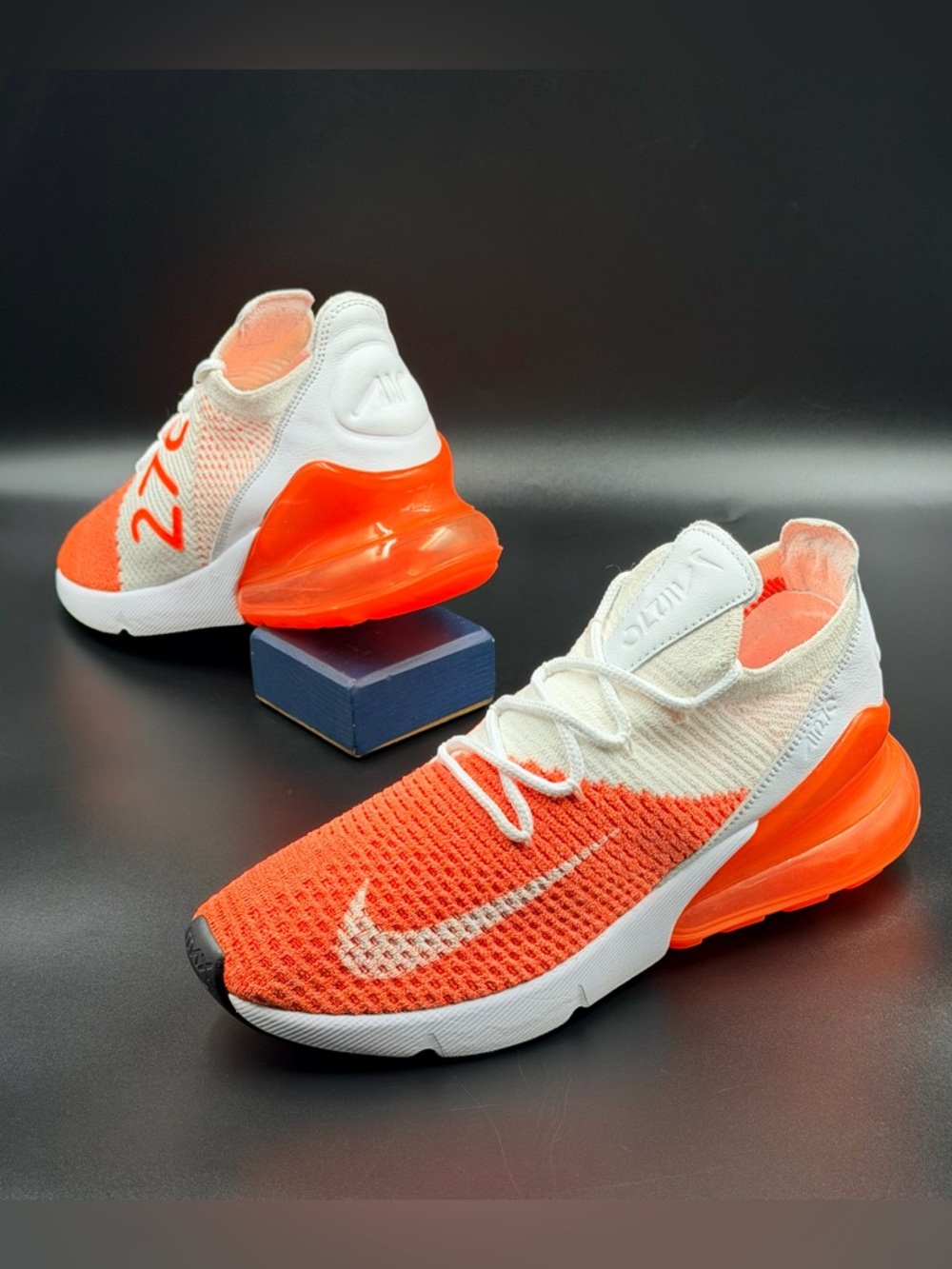 Wmns Nike Air Max 270 Flyknit 'Crimson Pulse' - Picture 6 of 10